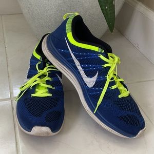 Nike FlyNit One size 12